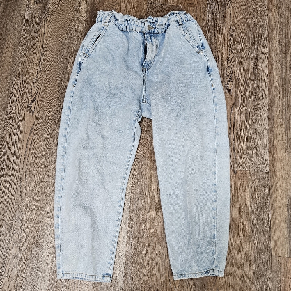 Zara paperbag mom jeans high rise tapered leg Size 8